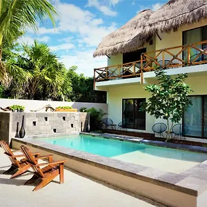 Hotel Boutique La Puerta Azul Beachfront - Adults Only